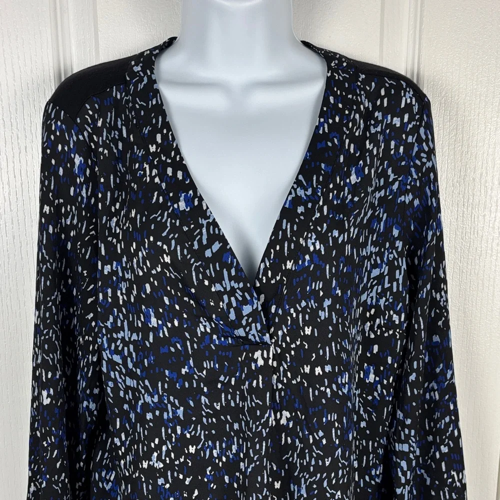 Fortune‎ + Ivy Women's Long Sleeve V-Neck Black/Blue Speckled Blouse Size M NWOT